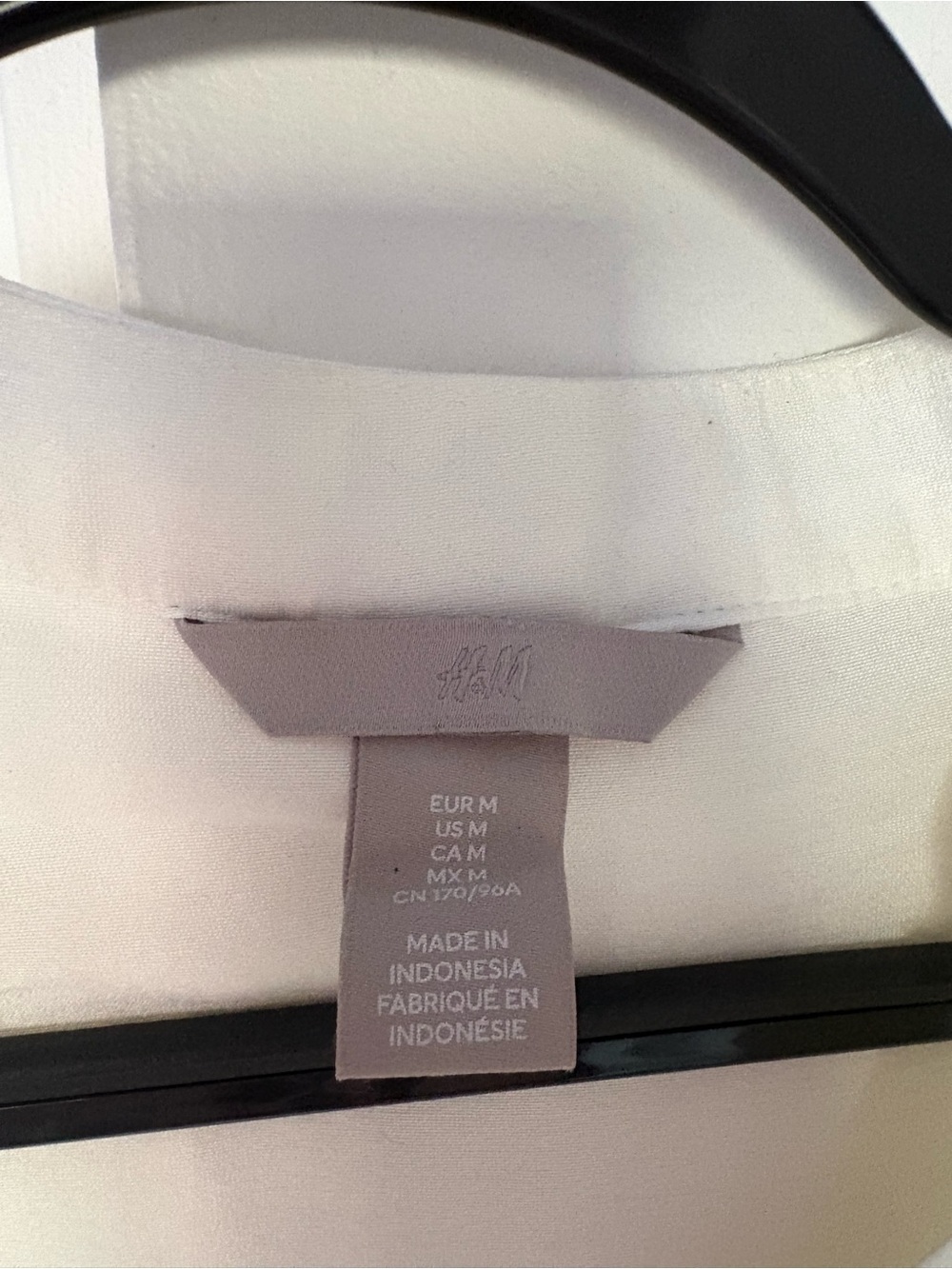 H&M Cream Ruffle Front Blouse - Picture 2 of 5